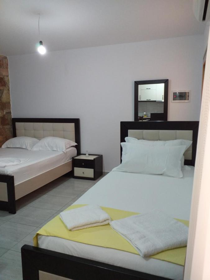 Grand Seaview Apartments Ksamil Buitenkant foto