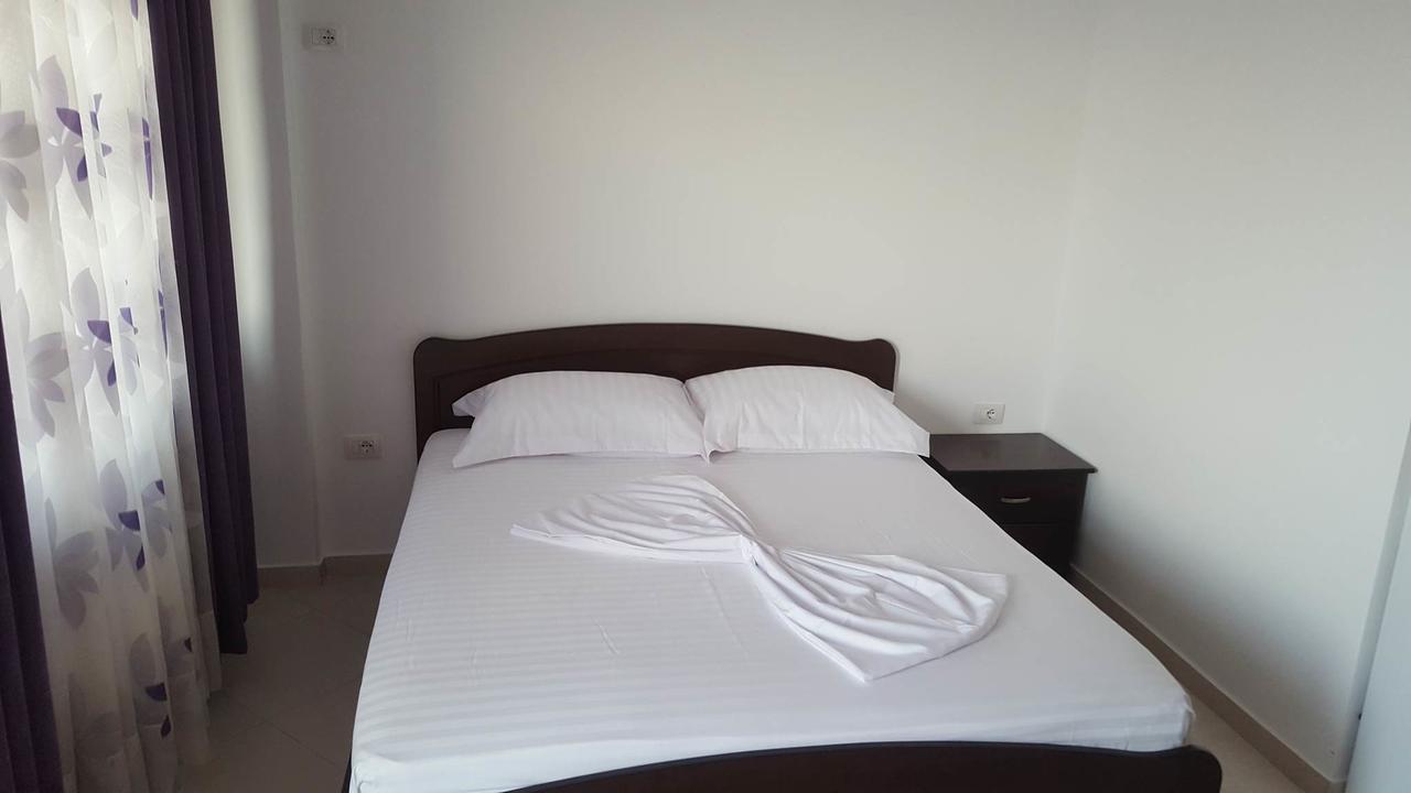 Grand Seaview Apartments Ksamil Buitenkant foto