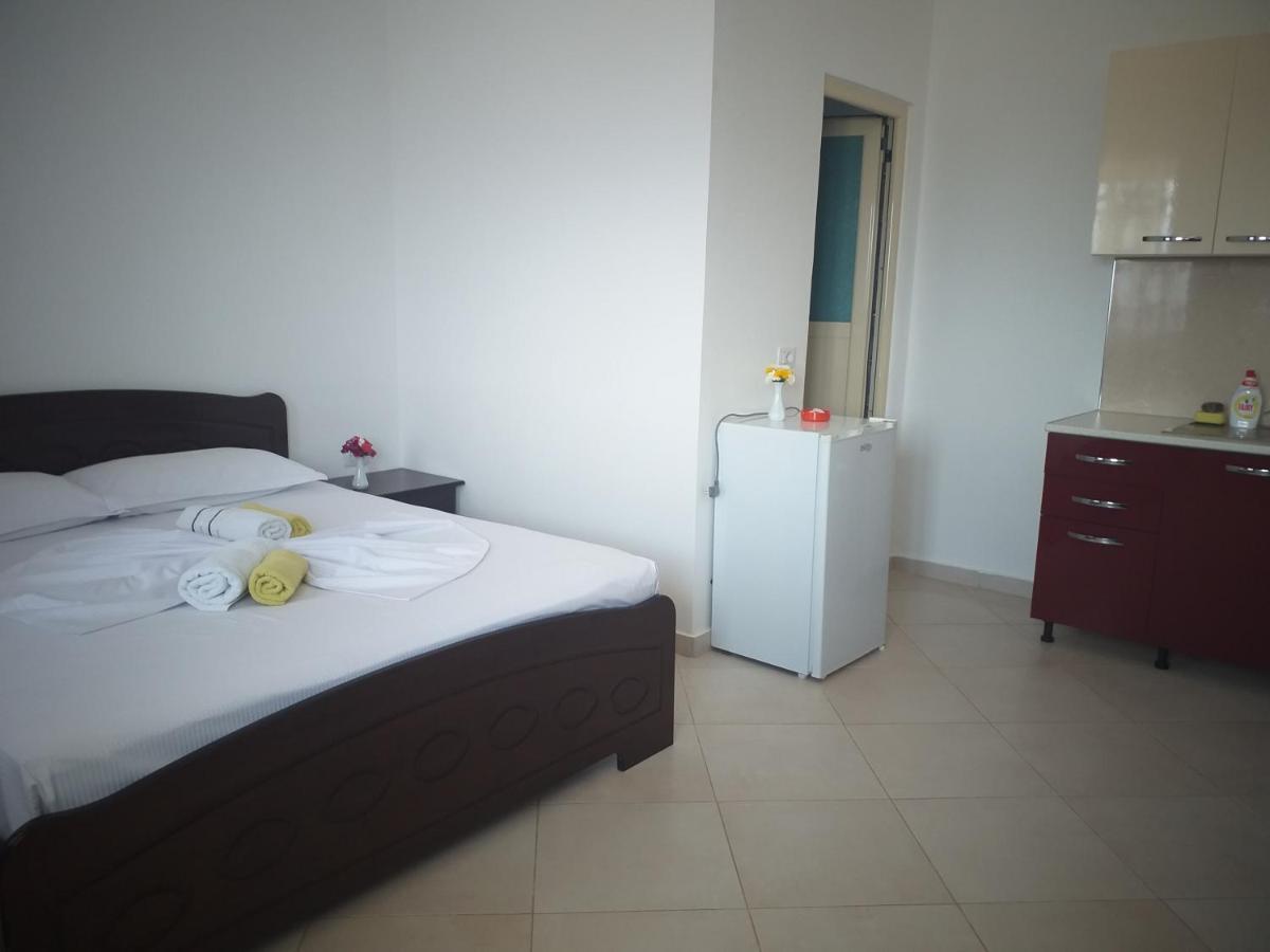 Grand Seaview Apartments Ksamil Buitenkant foto