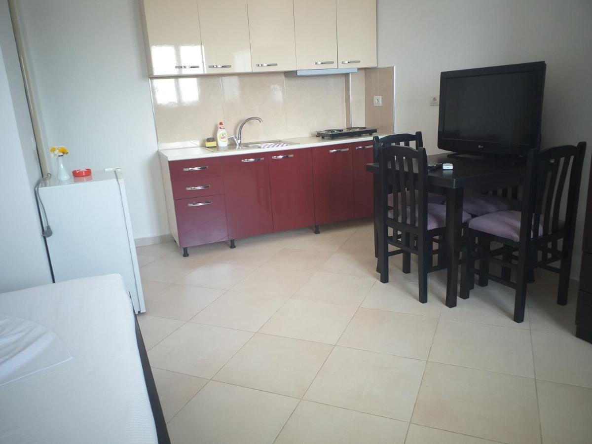 Grand Seaview Apartments Ksamil Buitenkant foto